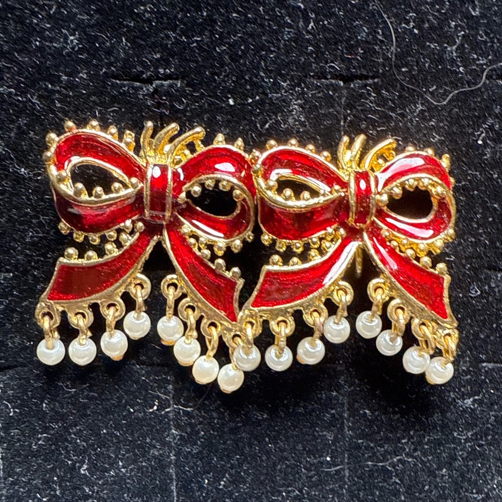 Vintage Clip On Elegant‎ Red and Gold Bow Earrings
